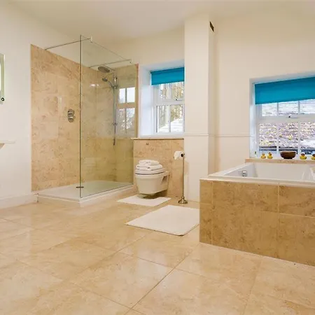 High Cleabarrow * Windermere